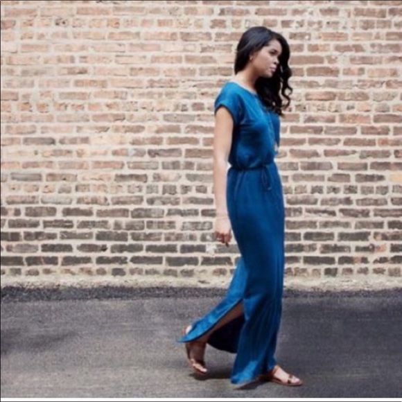 Lou & Grey Long Linen Blue Maxi Dress - Picture 5 of 7